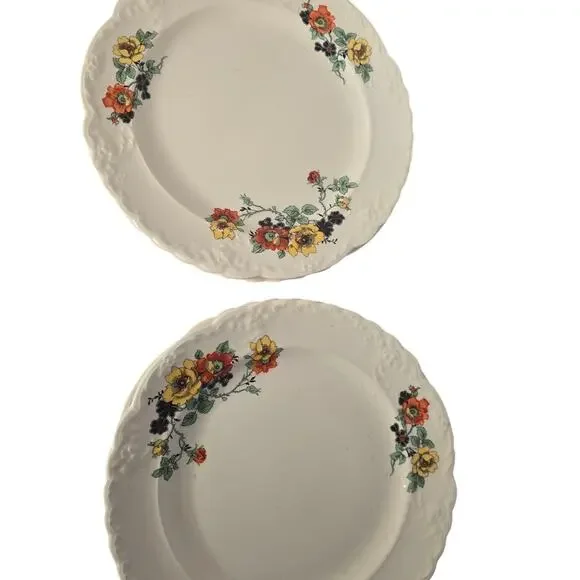 SMITH Floral Dinner Plates with Red and Yellow Accents set of 4 - Picture 1 of 3